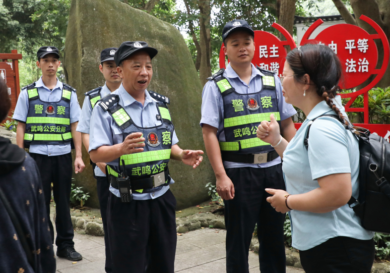 南寧武鳴警方巧用“三熟”“三講”化解群眾千千結(jié)